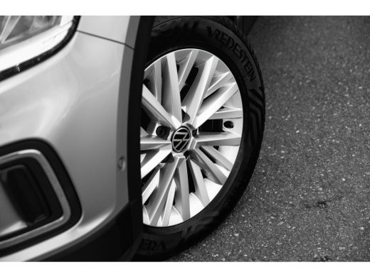 Volkswagen T-Roc 1.0 TSI Life | Apple Carplay | PDC V+A | ActivLease financial lease