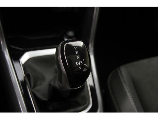 Volkswagen T-Roc 1.5 TSI Life Business ActivLease financial lease