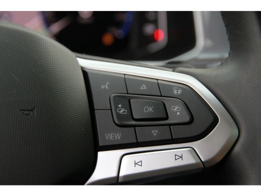 Volkswagen T-Roc 1.5 TSI Life Business ActivLease financial lease