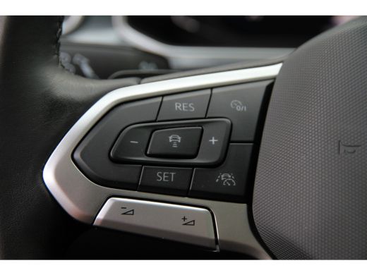 Volkswagen T-Roc 1.5 TSI Life Business ActivLease financial lease