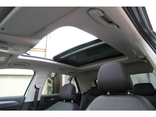 Volkswagen T-Roc 1.5 TSI Life Business ActivLease financial lease