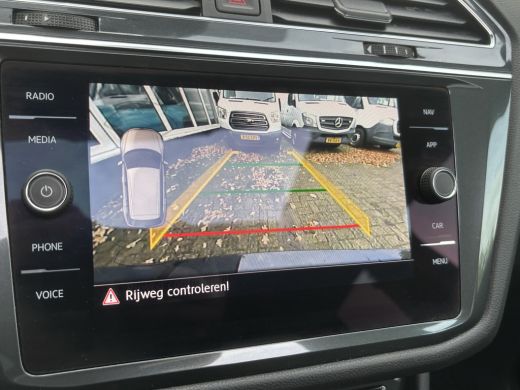 Volkswagen Tiguan Allspace 1.5 TSI Highline Business R 7persoons | R Line | Automaat | Pano ActivLease financial lease