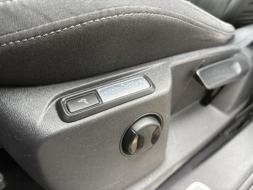 Volkswagen Tiguan Allspace 1.5 TSI Highline Business R 7persoons | R Line | Automaat | Pano ActivLease financial lease