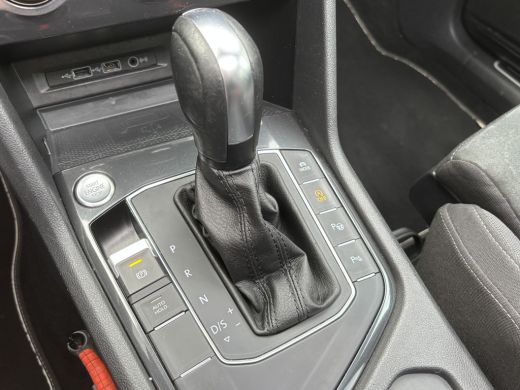 Volkswagen Tiguan Allspace 1.5 TSI Highline Business R 7persoons | R Line | Automaat | Pano ActivLease financial lease