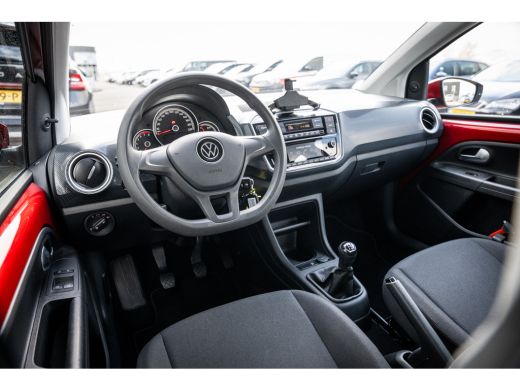 Volkswagen up! 1.0 | Achteruitrijcamera | Airco (automatisch) | Cruise control ActivLease financial lease