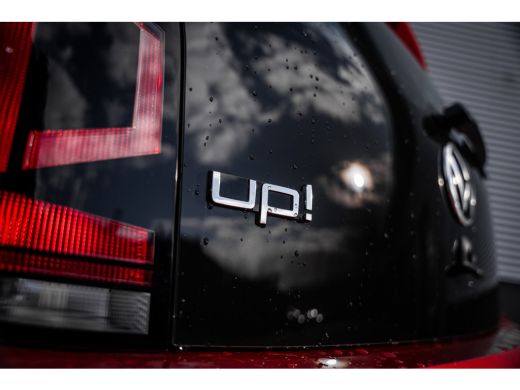 Volkswagen up! 1.0 | Achteruitrijcamera | Airco (automatisch) | Cruise control ActivLease financial lease