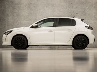 Peugeot 208 1.2 PureTech Sport (APPLE CARPLAY, GROOT NAVI, PARKEERSENSOREN, GETINT GLAS, SPORTSTOELEN, LANE A...