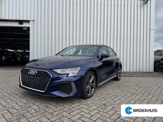 Audi A3 Sportback 40 TFSI e Advanced S-Line l Lederen bekleding l Digital Dash l Stoelverwarming l 18" l ... Audi A3 Sportback 40 TFSI e Advanced S-Line l Lederen bekleding l Digital Dash l Stoelverwarming l 18" l ...