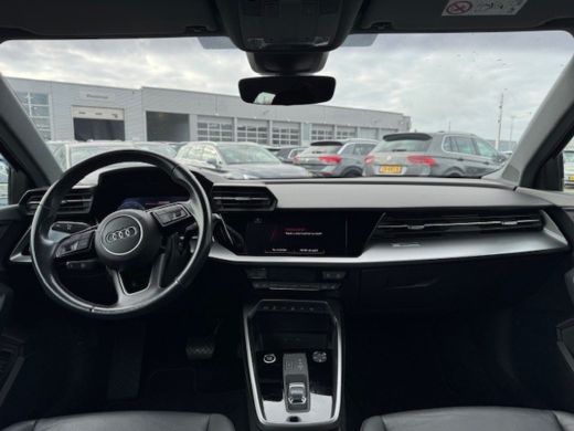Audi A3 Sportback 40 TFSI e Advanced S-Line l Lederen bekleding l Digital Dash l Stoelverwarming l 18" l ... ActivLease financial lease