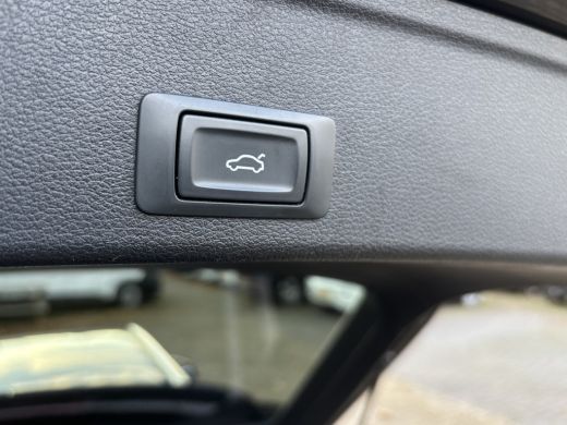 Audi A4 Avant 35 TFSI Design Pro Line Plus | Automaat | Trekhaak | Stoelverwarming | Leer | Cruise ActivLease financial lease