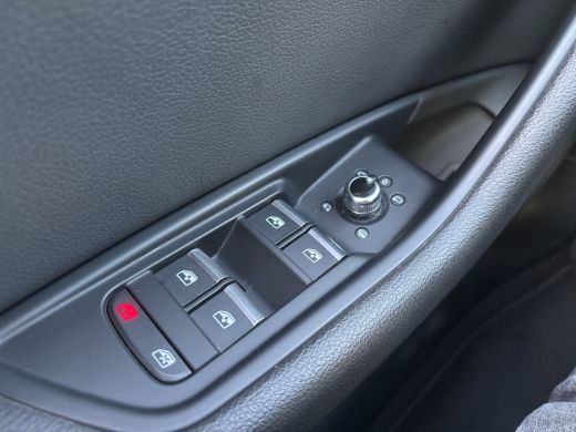 Audi A4 Avant 35 TFSI Design Pro Line Plus | Automaat | Trekhaak | Stoelverwarming | Leer | Cruise ActivLease financial lease