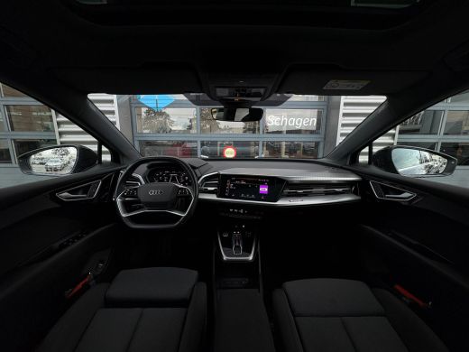 Audi Q4 e-tron 35 Launch edition Advanced Plus 55 kWh | Elektrisch glazen panorama-dak | Navigatiesysteem full m... ActivLease financial lease