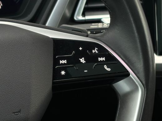 Audi Q4 e-tron 35 Launch edition Advanced Plus 55 kWh | Elektrisch glazen panorama-dak | Navigatiesysteem full m... ActivLease financial lease