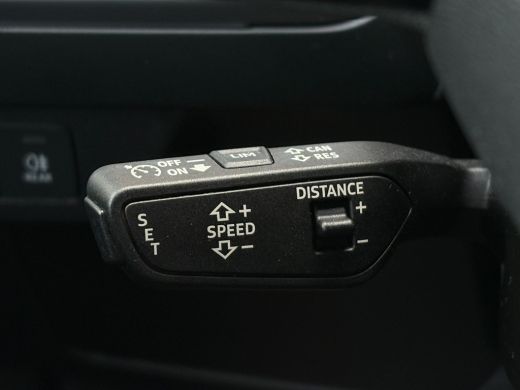 Audi Q4 e-tron 35 Launch edition Advanced Plus 55 kWh | Elektrisch glazen panorama-dak | Navigatiesysteem full m... ActivLease financial lease