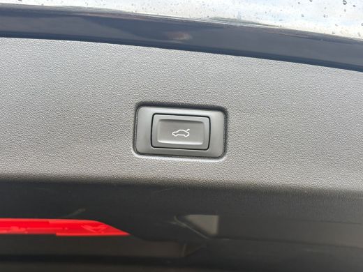 Audi Q4 e-tron 35 Launch edition Advanced Plus 55 kWh | Elektrisch glazen panorama-dak | Navigatiesysteem full m... ActivLease financial lease