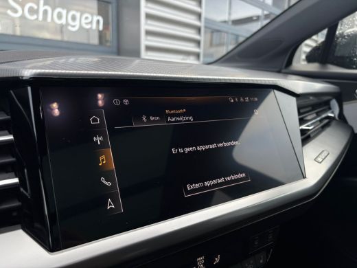 Audi Q4 e-tron 35 Launch edition Advanced Plus 55 kWh | Elektrisch glazen panorama-dak | Navigatiesysteem full m... ActivLease financial lease