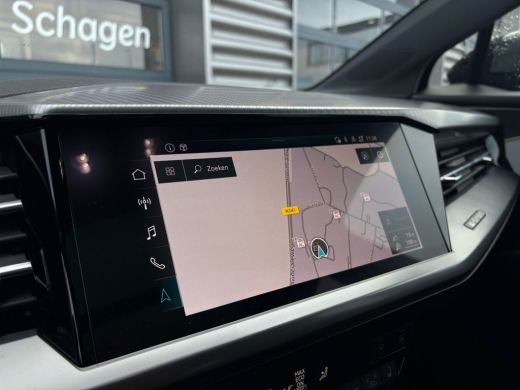 Audi Q4 e-tron 35 Launch edition Advanced Plus 55 kWh | Elektrisch glazen panorama-dak | Navigatiesysteem full m... ActivLease financial lease