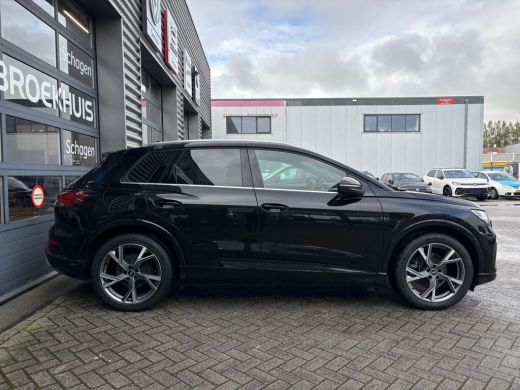 Audi Q4 e-tron 35 Launch edition Advanced Plus 55 kWh | Elektrisch glazen panorama-dak | Navigatiesysteem full m... ActivLease financial lease