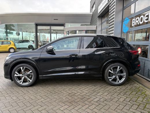 Audi Q4 e-tron 35 Launch edition Advanced Plus 55 kWh | Elektrisch glazen panorama-dak | Navigatiesysteem full m... ActivLease financial lease
