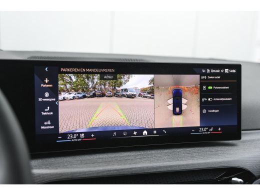 BMW 3 Serie Touring 330e High Executive M Sport Automaat / Panoramadak / Trekhaak / Sportstoelen / Adaptieve ... ActivLease financial lease