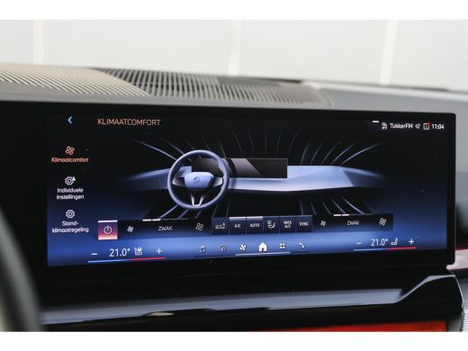 BMW 5 Serie Touring 550e xDrive M Sport Automaat / Panoramadak / Trekhaak / Adaptief onderstel professional /... ActivLease financial lease