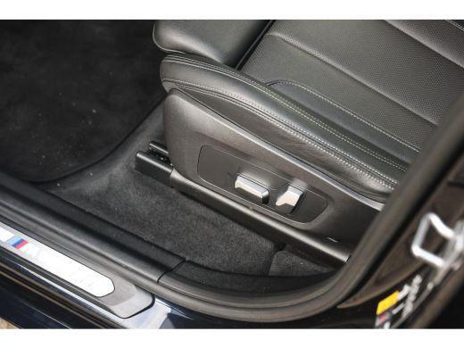 BMW iX3 High Executive / Sportstoelen / Achteruitrijcamera / Adaptieve LED / Stoelverwarming / Live Cockp... ActivLease financial lease