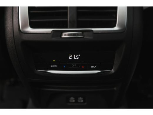 BMW iX3 High Executive / Sportstoelen / Achteruitrijcamera / Adaptieve LED / Stoelverwarming / Live Cockp... ActivLease financial lease