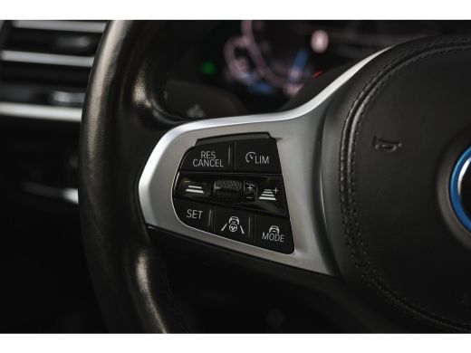 BMW iX3 High Executive / Sportstoelen / Achteruitrijcamera / Adaptieve LED / Stoelverwarming / Live Cockp... ActivLease financial lease