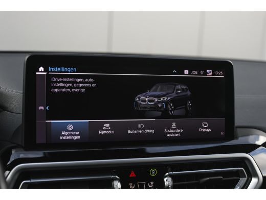 BMW iX3 High Executive / Sportstoelen / Achteruitrijcamera / Adaptieve LED / Stoelverwarming / Live Cockp... ActivLease financial lease