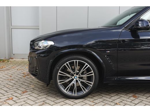 BMW iX3 High Executive / Sportstoelen / Achteruitrijcamera / Adaptieve LED / Stoelverwarming / Live Cockp... ActivLease financial lease