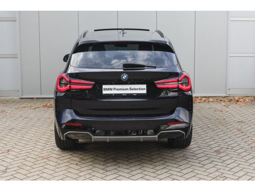 BMW iX3 High Executive / Sportstoelen / Achteruitrijcamera / Adaptieve LED / Stoelverwarming / Live Cockp... ActivLease financial lease