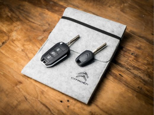 Citroën C3 Aircross 1.2 PureTech Max Sport (APPLE CARPLAY, GROOT NAVI, CRUISE, GETINT GLAS, SPORTSTOELEN, LM VELGEN, ... ActivLease financial lease