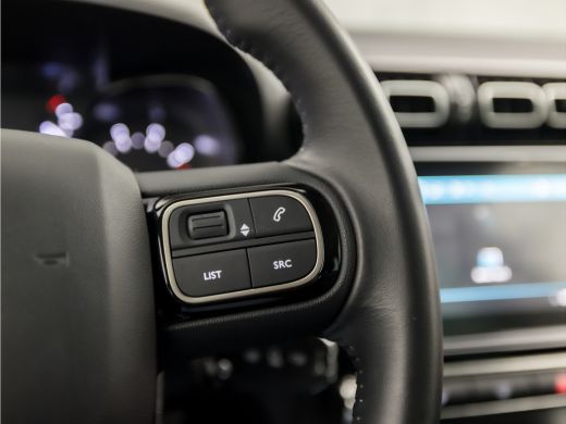 Citroën C3 Aircross 1.2 PureTech Max Sport (APPLE CARPLAY, GROOT NAVI, CRUISE, GETINT GLAS, SPORTSTOELEN, LM VELGEN, ... ActivLease financial lease