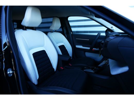 Citroën C3 Aircross Citroën 1.2 HYBRID 145PK MAX AUTOMAAT / NAVI / CLIMA / 17" LMV / PDC / CAMERA / BLUETOOTH / CRUIS... ActivLease financial lease