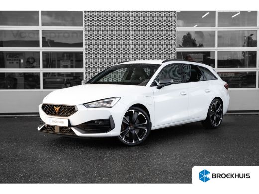 CUPRA Leon Sportstourer 1.4 e-Hybrid 245pk VZ Performance | Trekhaak | Achteruitrijcamera | Dodehoeksensor | 19" | Keyless