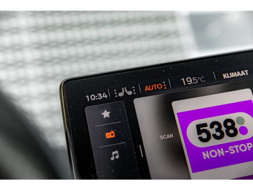 CUPRA Leon Sportstourer 1.4 e-Hybrid 245pk VZ Performance | Trekhaak | Achteruitrijcamera | Dodehoeksensor | 19" | Keyless ActivLease financial lease