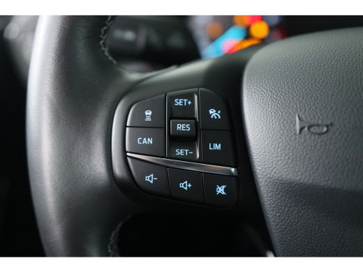 Ford Fiesta 1.0 EcoBoost Vignale | Adaptieve Cruise Control | Stoel & Stuurverwarming | Keyless | Camera | Na... ActivLease financial lease