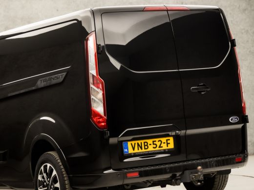 Ford Transit Custom 320 2.0 TDCI L2H1 Sport 185Pk Automaat (APPLE CARPLAY, GROOT NAVI, CAMERA, LEDER, XENON, PARKEERS... ActivLease financial lease