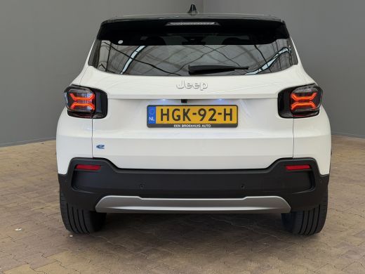 Jeep Avenger Summit 54 kWh Navigatie | Climate | Apple Carplay/Android Auto | | Achteruitrijcamera | Cruise co... ActivLease financial lease