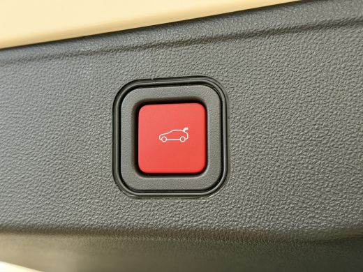 Jeep Avenger Summit 54 kWh Navigatie | Climate | Apple Carplay/Android Auto | | Achteruitrijcamera | Cruise co... ActivLease financial lease