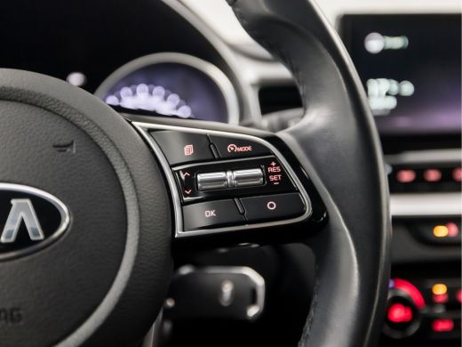 Kia Ceed Sportswagon 1.0 T-GDi DynamicLine (APPLE CARPLAY, GROOT NAVI, CAMERA, XENON, GETINT GLAS, SPORTSTOELEN, PARKE... ActivLease financial lease