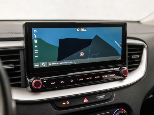 Kia Ceed Sportswagon 1.0 T-GDi DynamicLine (APPLE CARPLAY, GROOT NAVI, CAMERA, XENON, GETINT GLAS, SPORTSTOELEN, PARKE... ActivLease financial lease