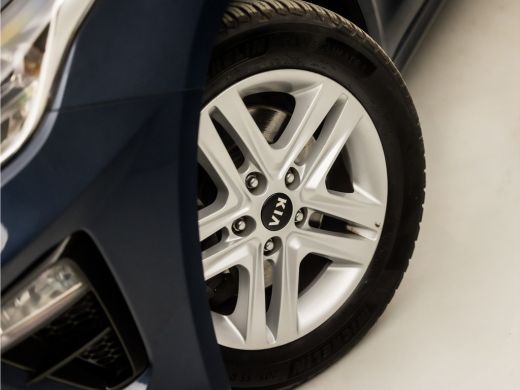 Kia Ceed Sportswagon 1.0 T-GDi DynamicLine (APPLE CARPLAY, GROOT NAVI, CAMERA, XENON, GETINT GLAS, SPORTSTOELEN, PARKE... ActivLease financial lease