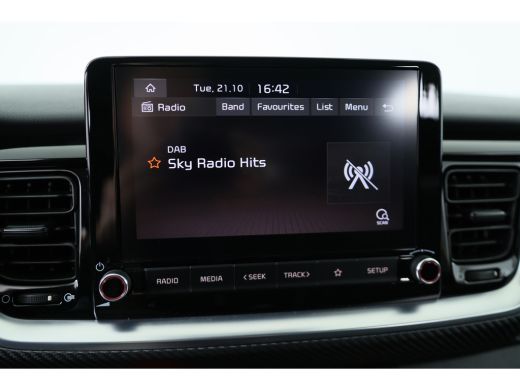 Kia Stonic 1.0 T-GDi MHEV GT-Line | Automaat | Trekhaak | Stoel-/Stuurverwarming | Camera | Keyless | Adapti... ActivLease financial lease