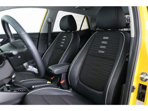 Kia Stonic 1.0 T-GDi MHEV GT-Line | Automaat | Trekhaak | Stoel-/Stuurverwarming | Camera | Keyless | Adapti... ActivLease financial lease