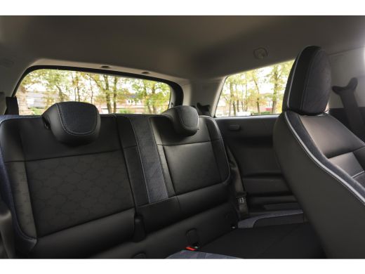 Mini 3-Deurs Cooper E / Classic / Pakket S / 17 inch Parallel Spoke 2-tone ActivLease financial lease