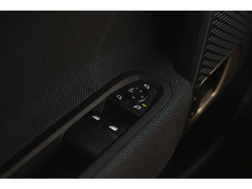 Mini 3-Deurs Cooper E / Classic / Pakket S / 17 inch Parallel Spoke 2-tone ActivLease financial lease