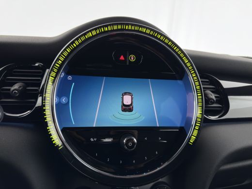 Mini Cooper 1.5 Cooper Business Edition (INCL-BTW) *LEATHER-FABRIC | FULL-LED | DIGI-COCKPIT | SPORT-SEATS | ... ActivLease financial lease