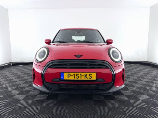 Mini Cooper 1.5 Cooper Business Edition (INCL-BTW) *LEATHER-FABRIC | FULL-LED | DIGI-COCKPIT | SPORT-SEATS | ... ActivLease financial lease