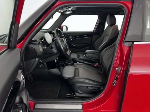 Mini Cooper 1.5 Cooper Business Edition (INCL-BTW) *LEATHER-FABRIC | FULL-LED | DIGI-COCKPIT | SPORT-SEATS | ... ActivLease financial lease